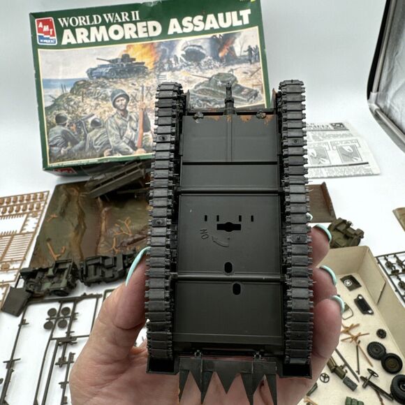 AMT/Ertl World War II Armored Assault Playset +++ Parts Pieces Broken Etc As-Is - Picture 14 of 16